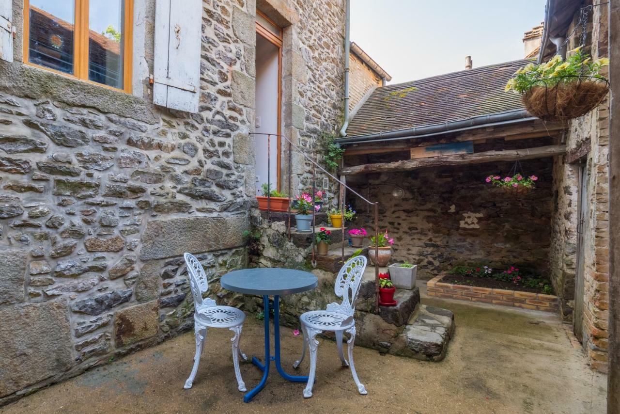 Le Refuge Des Alpes Mancelles Lejlighed Fresnay-sur-Sarthe Eksteriør billede